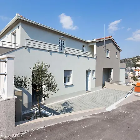 Apartman Sucic *