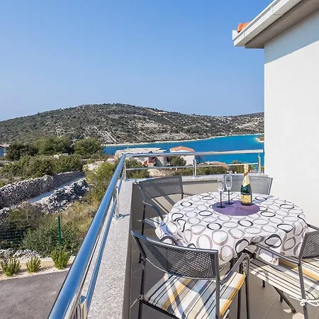 Sucic Apartman